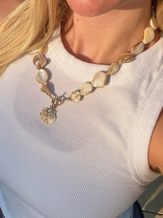 The Oyster Hour Necklace